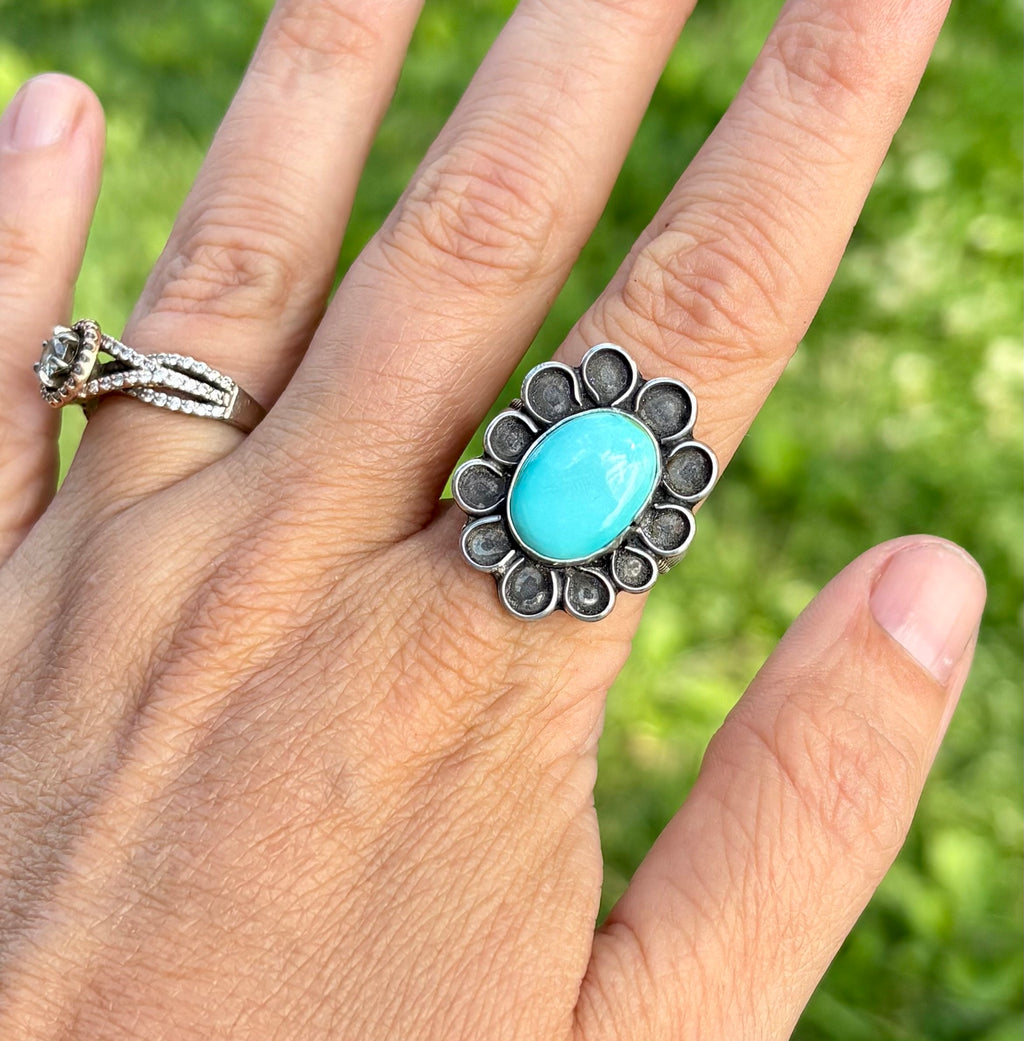 The Daisy If You Do Ring, Size 8.5