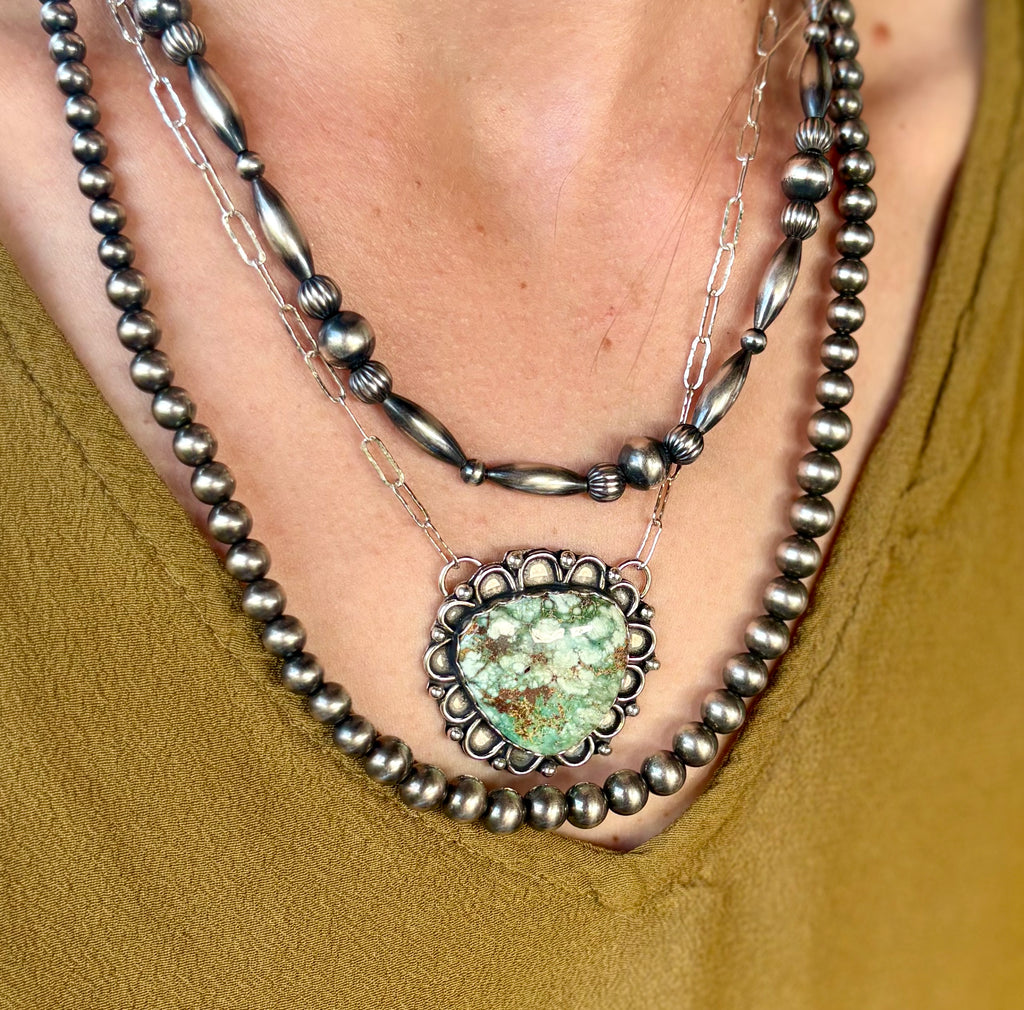 The Dolly Necklace